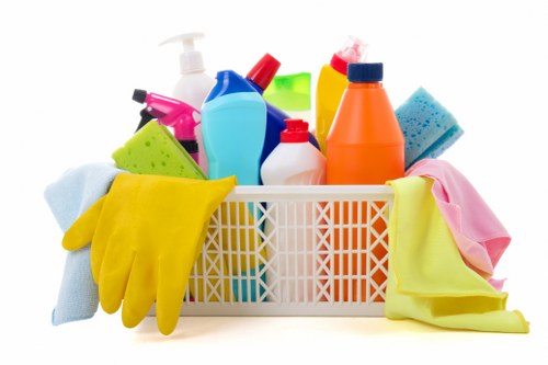 Kitchen and bathroom deep cleaning in SW2